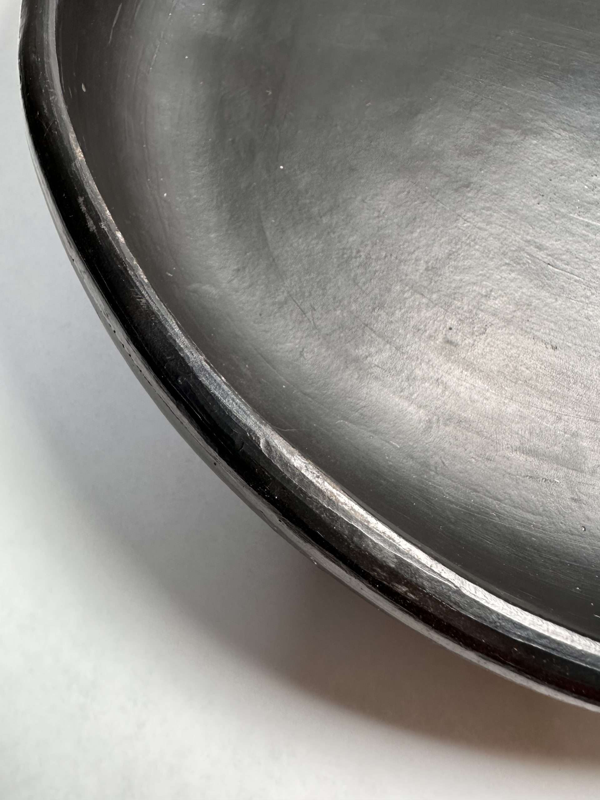 Piatto in barro nero Colombia